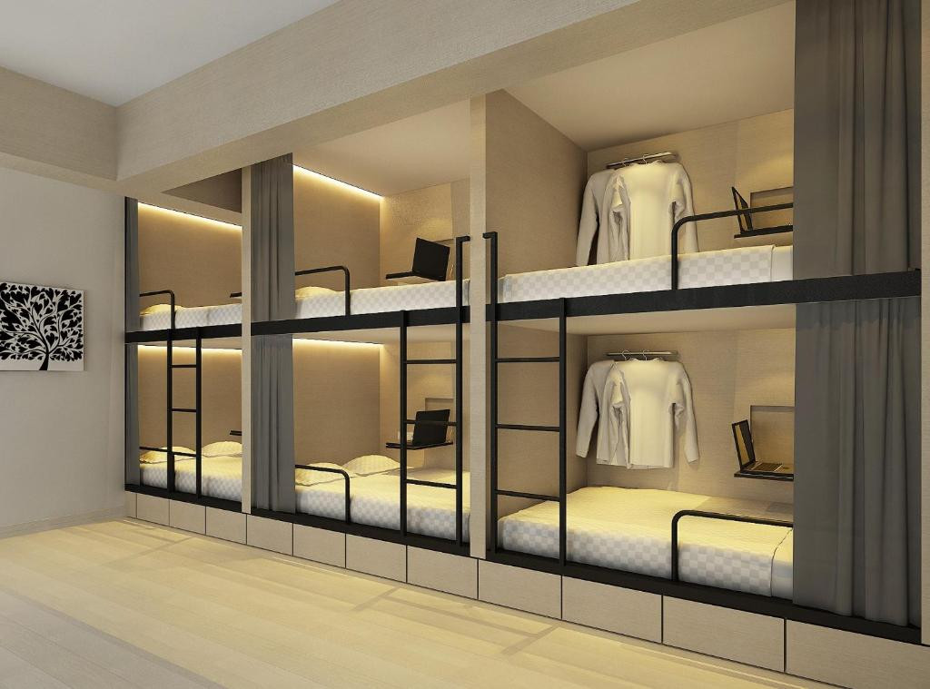 7 Wonders Capsule Hostel