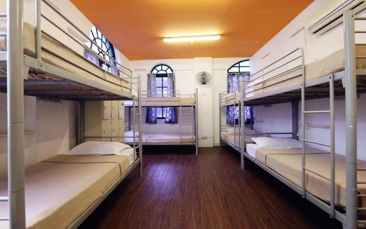 Footprints Hostel